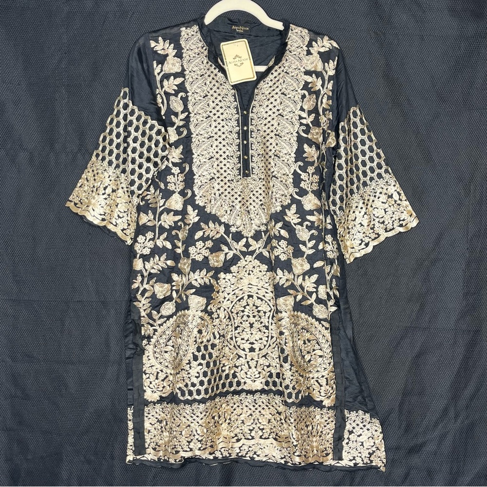 Agha Noor NWT 3/4 Sleeve Embroidered Tunic Kurta Top - Size Medium